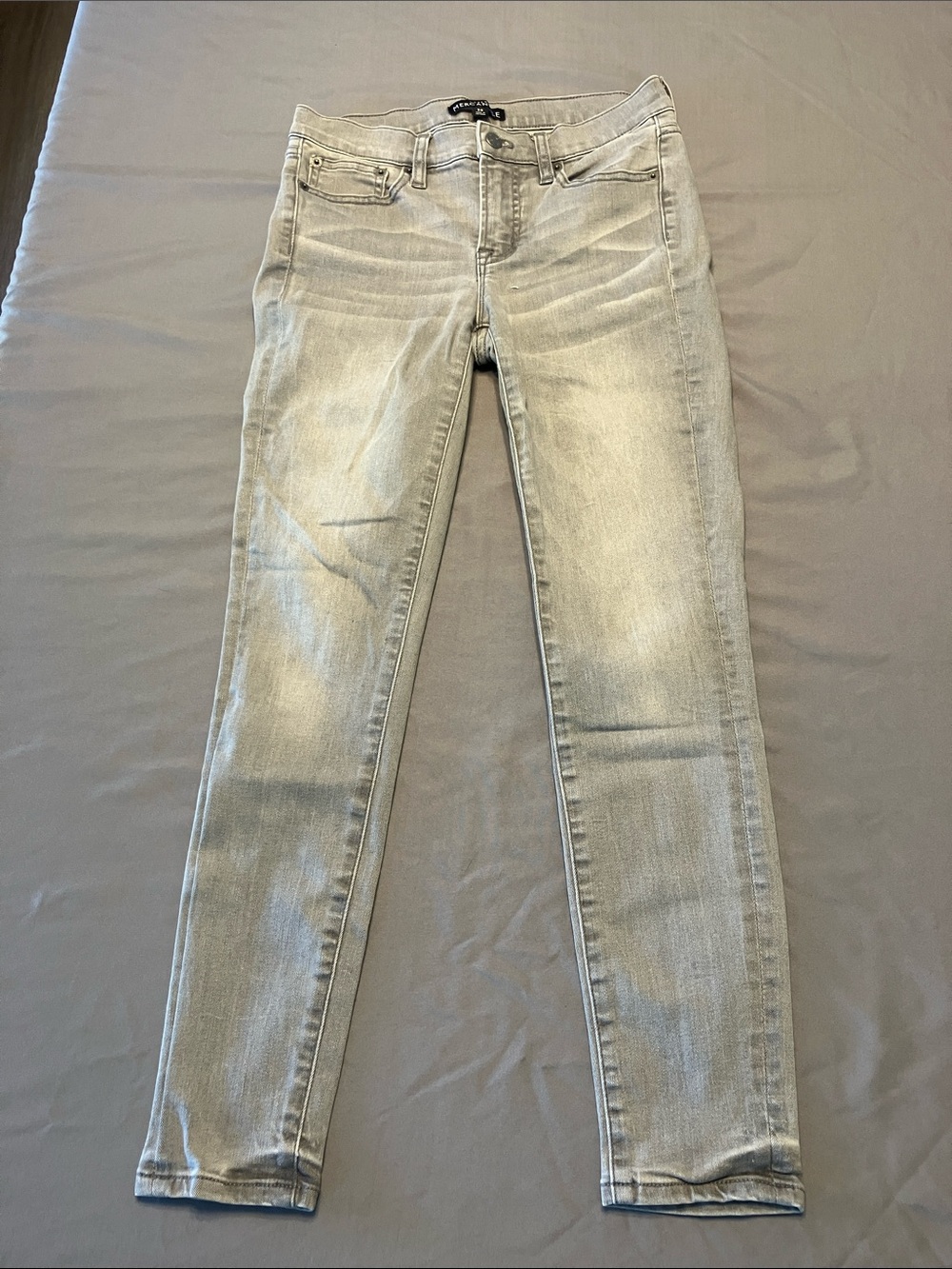 Women’s Light Gray Skinny Jeans — Stretch Slim Fit
